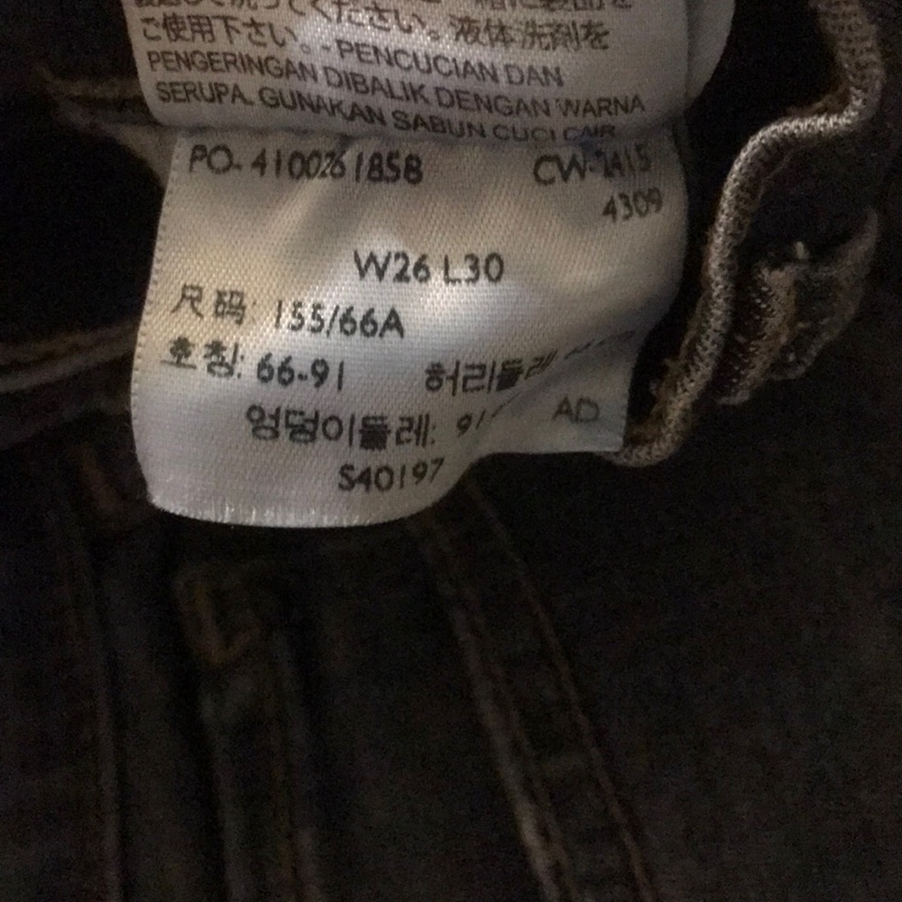 Levi’s - Picture 3 of 3